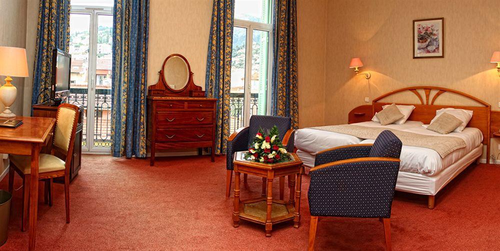皇家威斯敏斯特蓝色假日酒店 芒通 外观 照片